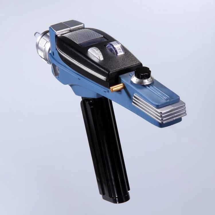 Star Trek: The Original Series Type 2 Phaser Replica Gallery Image 4