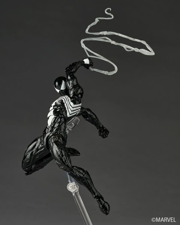 Marvel Comics Amazing Yamaguchi Revoltech NR105 Symbiote Suit Spider-Man Action Figure Gallery Image 8