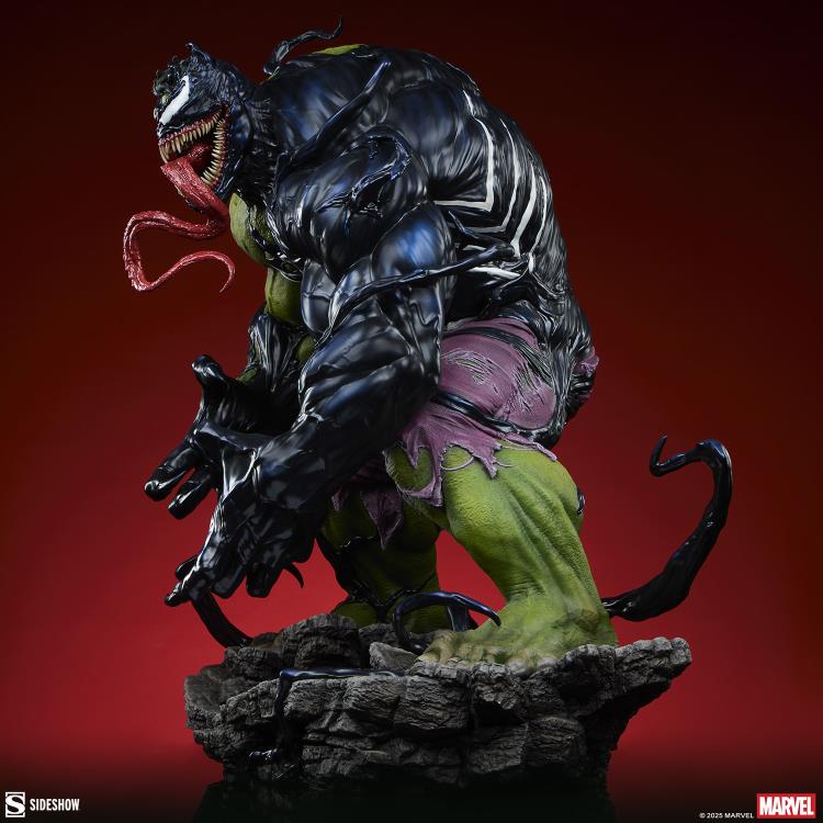 Marvel Comics Premium Format Venomized Hulk Statue Gallery Image 4