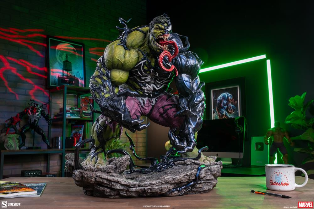 Marvel Comics Premium Format Venomized Hulk Statue Gallery Image 14