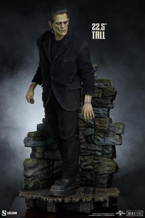 Universal Monsters Premium Format Mixed Media Frankenstein's Monster (Fabric Costuming Ver.) Statue Gallery Image 10