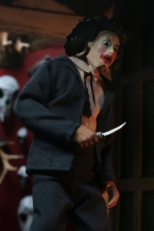 The Texas Chainsaw Massacre Leatherface with Pretty Woman Mask Clothed Action Figure Gallery Image 8
