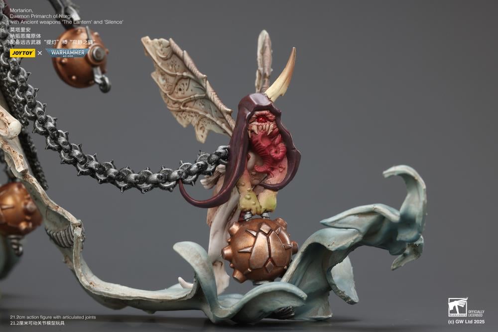 Warhammer 40,000 Mortarion, Daemon Primarch of Nurgle with Ancient Weapons "The Lantern" and "Silence" 1/18 Scale Action Figure Gallery Image 21