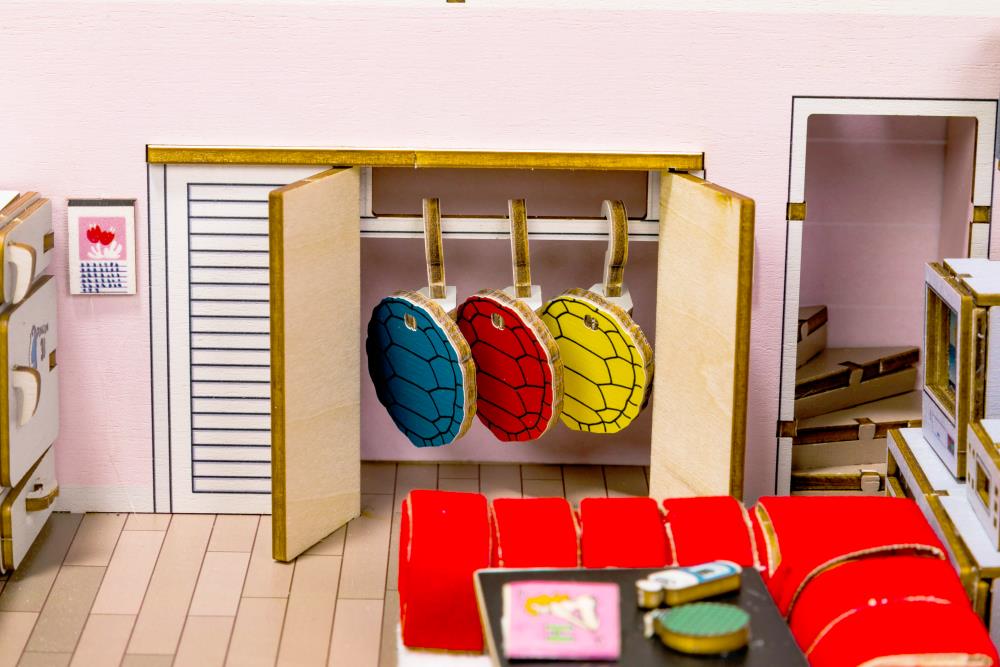 Dragon Ball Kame House Wooden Construction Set with Acrylic Figures Gallery Image 6