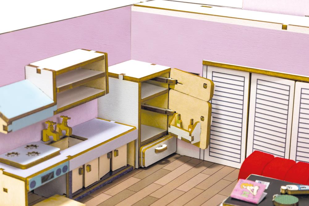 Dragon Ball Kame House Wooden Construction Set with Acrylic Figures Gallery Image 5