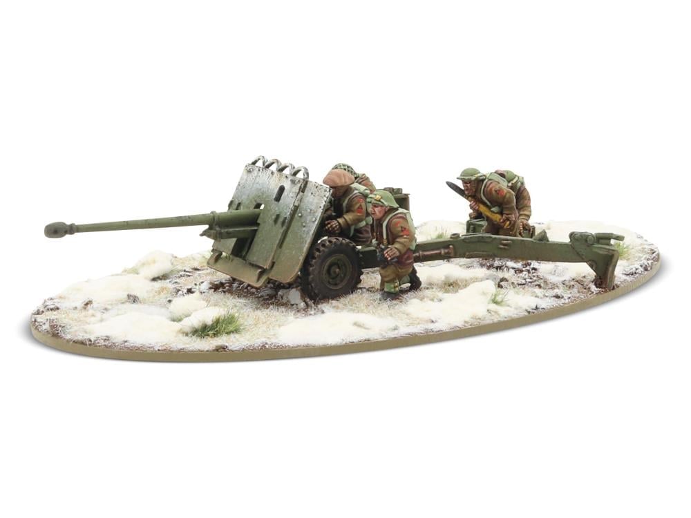 Bolt Action: 17-Pounder Anti-Tank Gun with British Infantry (Winter) Crew Miniatures Gallery Image 4