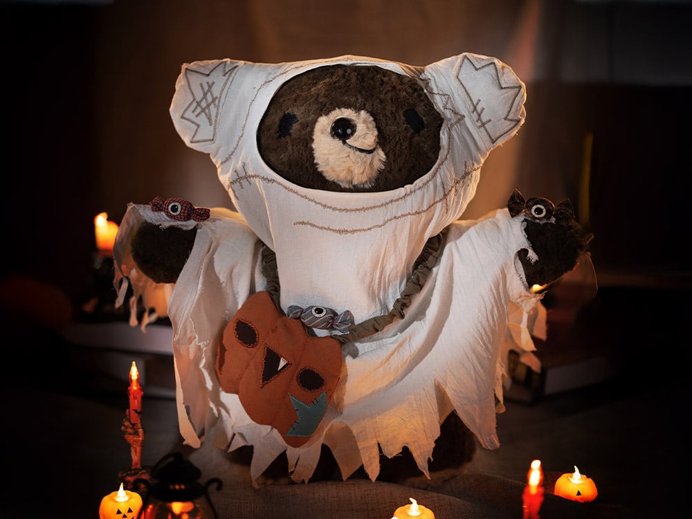 Halloween Kuntsler Bear Limited Edition Plush Gallery Image 1
