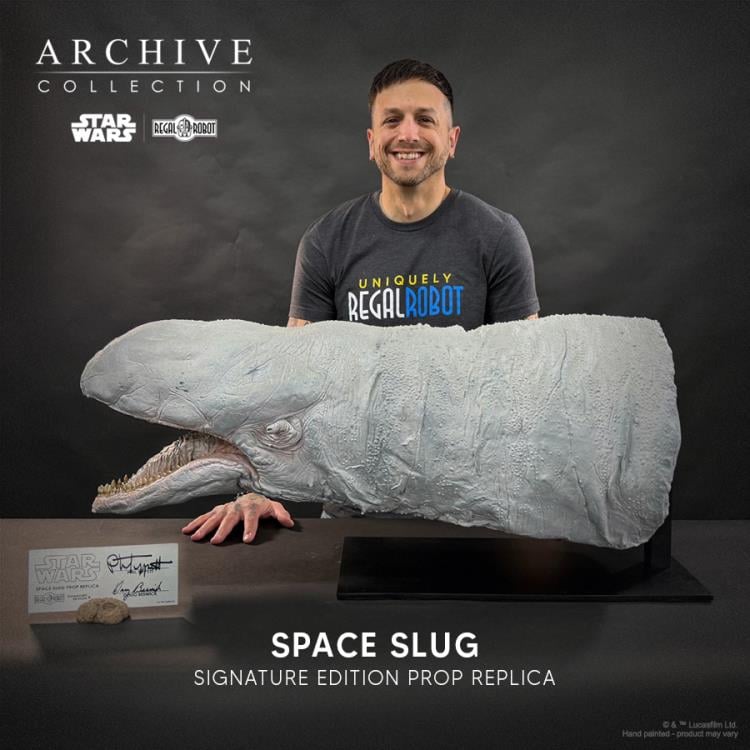 Star Wars: The Empire Strikes Back Archive Collection Space Slug (1:1 Dual Signature Edition) Limited Edition Concept Maquette Replica Gallery Image 12
