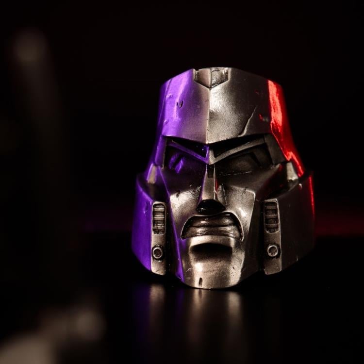 Transformers Optimus Prime and Megatron Metal Masks Set Gallery Image 9