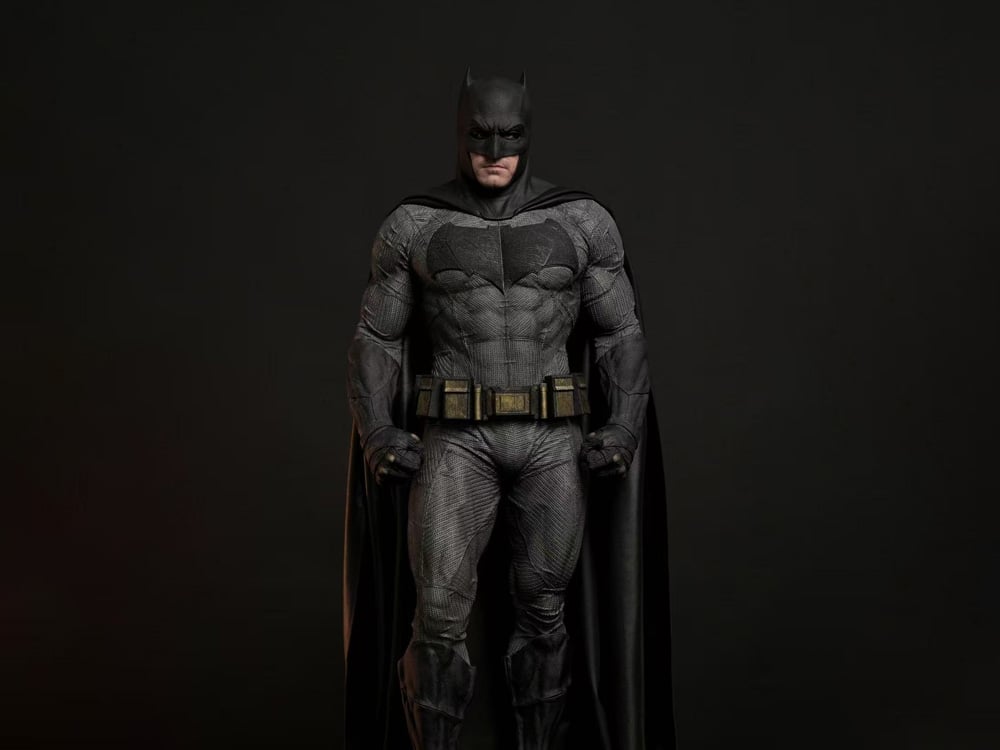 Justice League Hyperreal Platinum Batman 1/3 Scale Statue Gallery Image 1