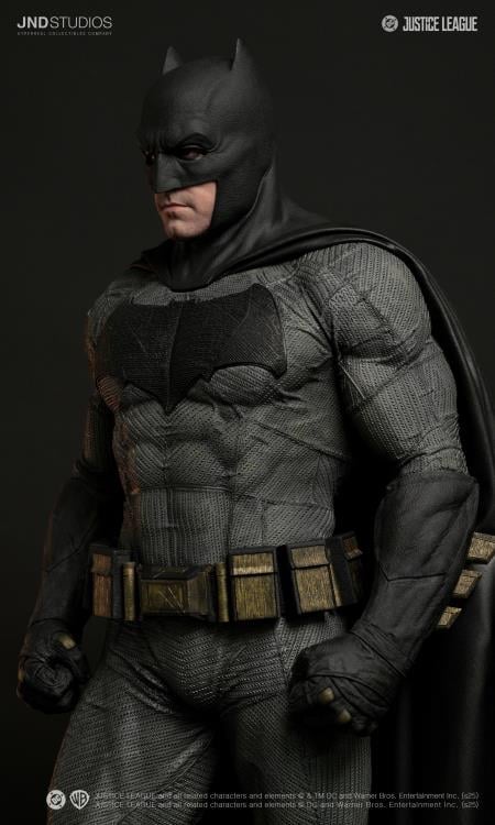 Justice League Hyperreal Platinum Batman (Dual Ver.) 1/3 Scale Statue Gallery Image 29