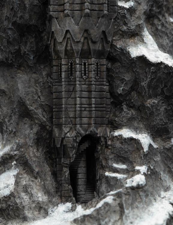 The Lord of the Rings Zirakzigil Environment Statue Gallery Image 12