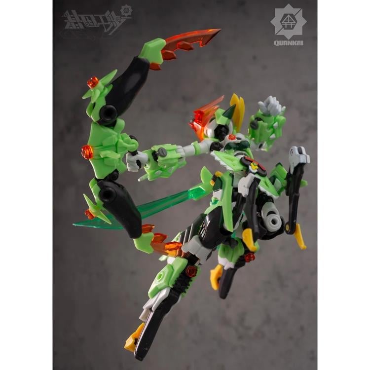 Gene Interference Series QK-TL-001 Mantis Armor Suit Mantis Girl 1/12 Scale Model Kit Gallery Image 4