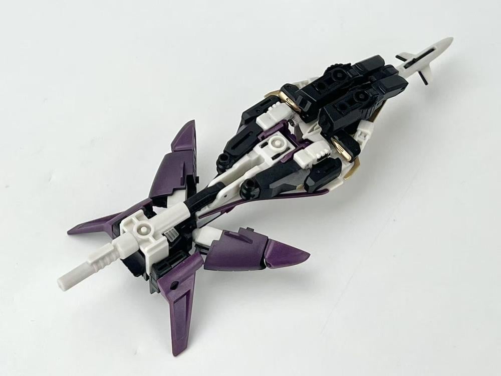 Master Builder MB-26B The Purple Saber Team Mini Robots Three-Pack Gallery Image 9