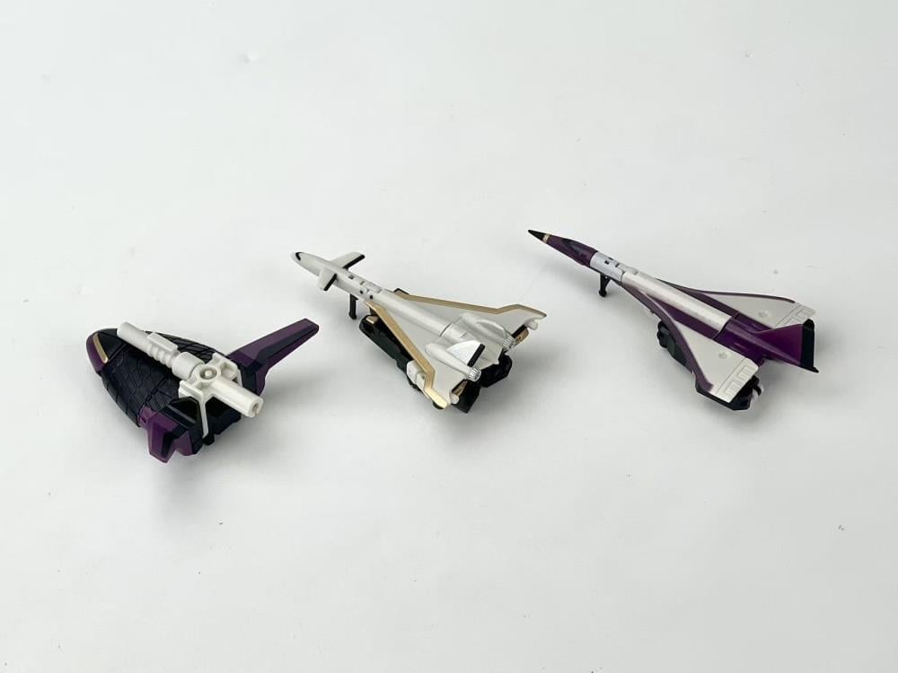 Master Builder MB-26B The Purple Saber Team Mini Robots Three-Pack Gallery Image 6