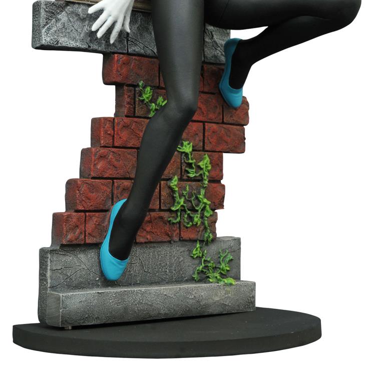 Marvel Femme Fatales Spider-Gwen Gallery Image 3