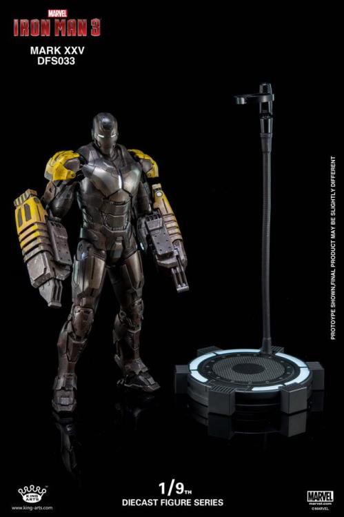 Iron Man 3: 1/9 Scale Iron Man Mark XXV Striker Armor Figure