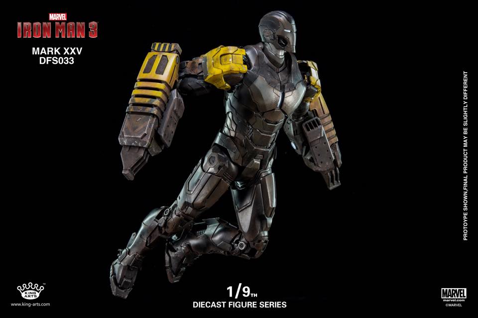 Iron Man 3: 1/9 Scale Iron Man Mark XXV Striker Armor Figure