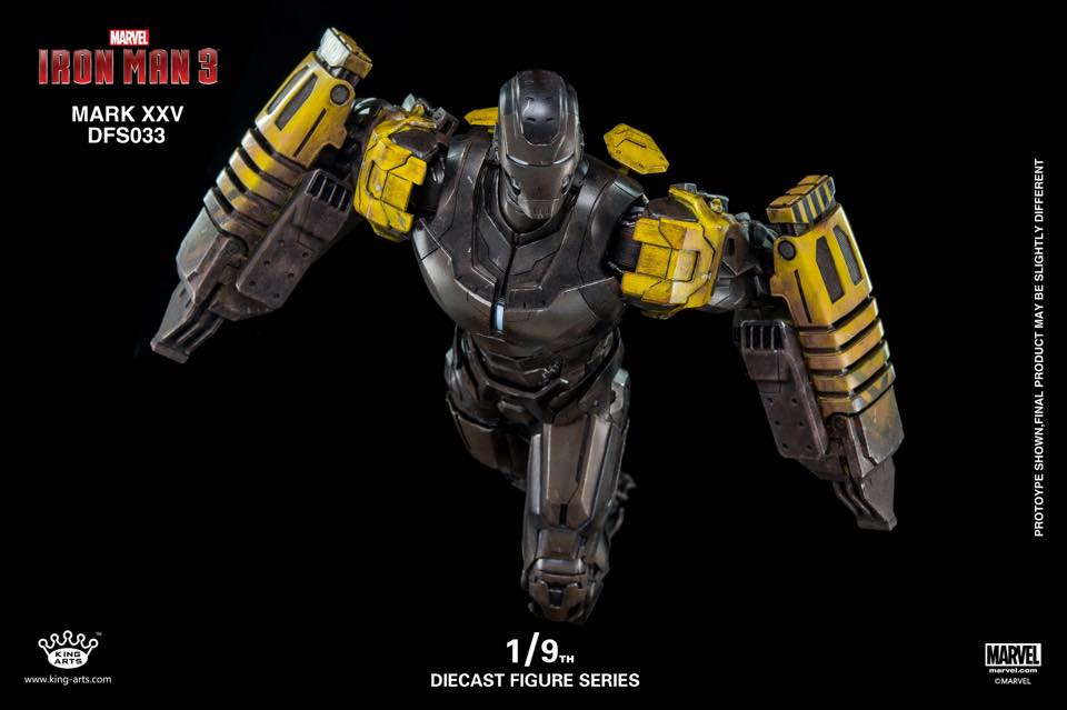 Iron Man 3: 1/9 Scale Iron Man Mark XXV Striker Armor Figure