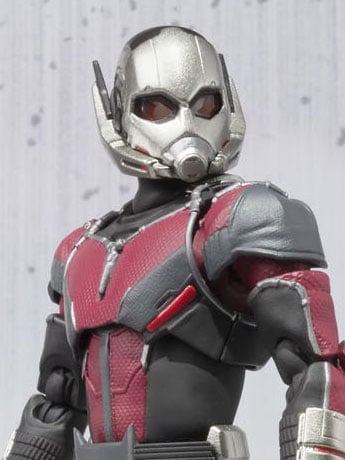 Captain America: Civil War S.H.Figuarts Ant-Man Gallery Image 2