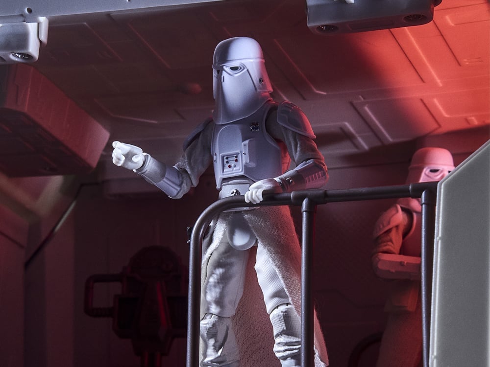 Star Wars: The Vintage Collection Snow Trooper Commander (Empire Strikes Back) Action Figure Gallery Image 1
