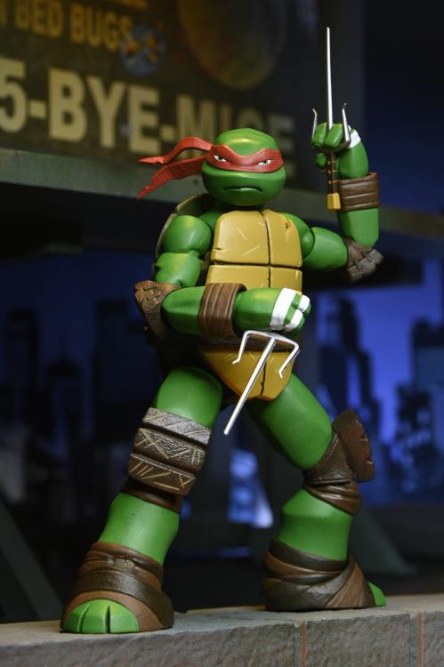 Teenage Mutant Ninja Turtles (2012) Ultimate Raphael Action Figure Gallery Image 7