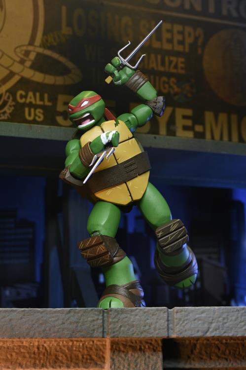 Teenage Mutant Ninja Turtles (2012) Ultimate Raphael Action Figure Gallery Image 4