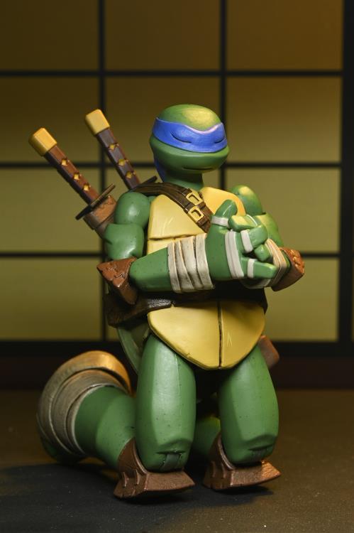 Teenage Mutant Ninja Turtles (2012) Ultimate Leonardo Action Figure Gallery Image 12