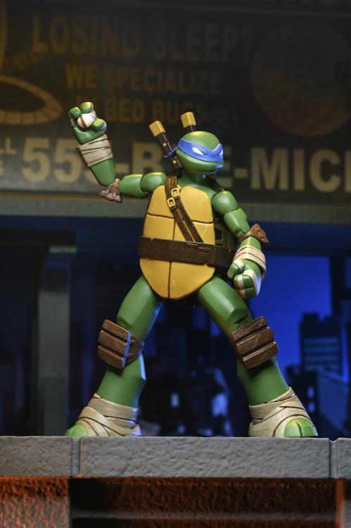 Teenage Mutant Ninja Turtles (2012) Ultimate Leonardo Action Figure Gallery Image 10