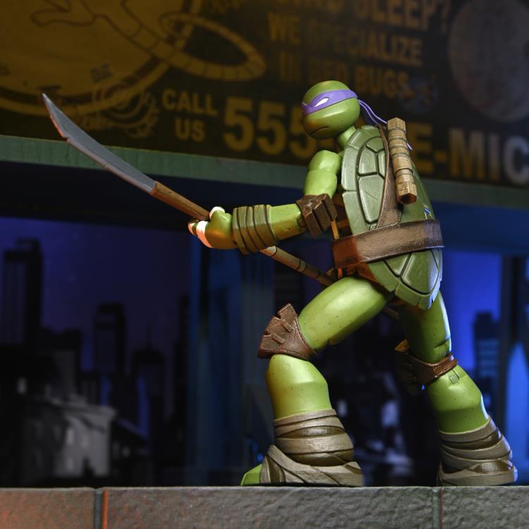 Teenage Mutant Ninja Turtles (2012) Ultimate Donatello Action Figure Gallery Image 8
