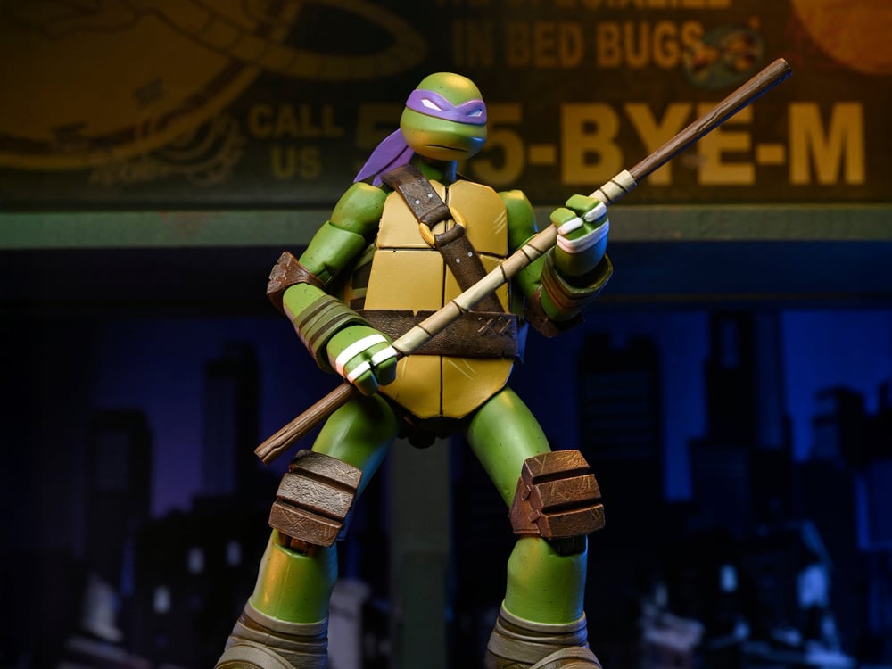 Teenage Mutant Ninja Turtles (2012) Ultimate Donatello Action Figure Gallery Image 1