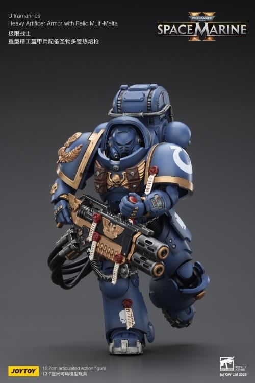 Warhammer 40,000: Space Marine 2 Ultramarines Heavy Artificer Armor with Relic Multi-Melta 1/18 Scale Action Figure Gallery Image 9