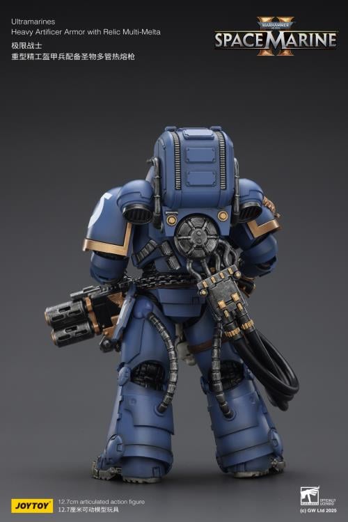 Warhammer 40,000: Space Marine 2 Ultramarines Heavy Artificer Armor with Relic Multi-Melta 1/18 Scale Action Figure Gallery Image 6