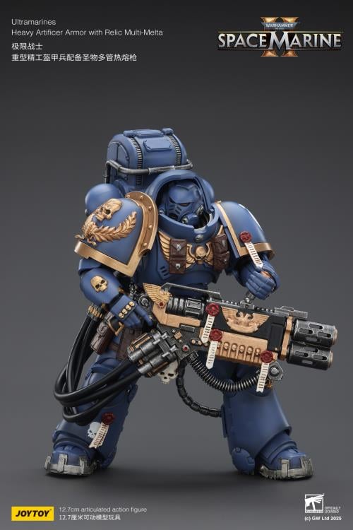 Warhammer 40,000: Space Marine 2 Ultramarines Heavy Artificer Armor with Relic Multi-Melta 1/18 Scale Action Figure Gallery Image 8