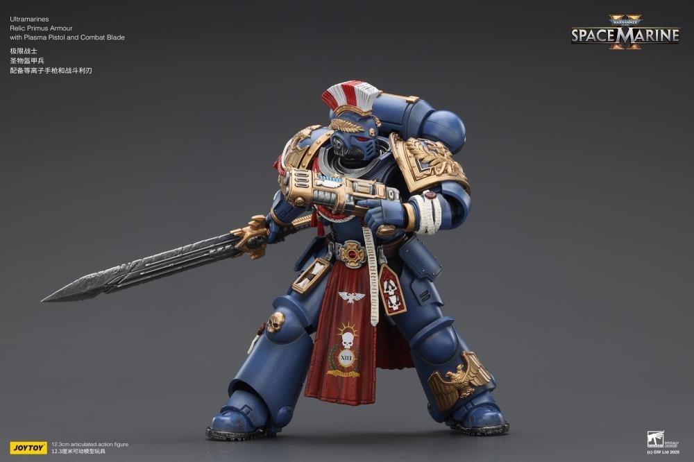 Warhammer 40,000: Space Marine 2 Ultramarines Relic Primus Armor with Plasma Pistol and Combat Blade 1/18 Scale Action Figure Gallery Image 8