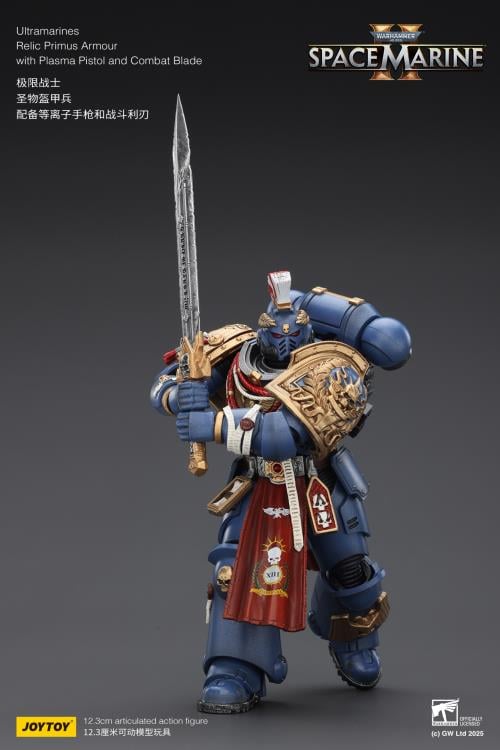 Warhammer 40,000: Space Marine 2 Ultramarines Relic Primus Armor with Plasma Pistol and Combat Blade 1/18 Scale Action Figure Gallery Image 6
