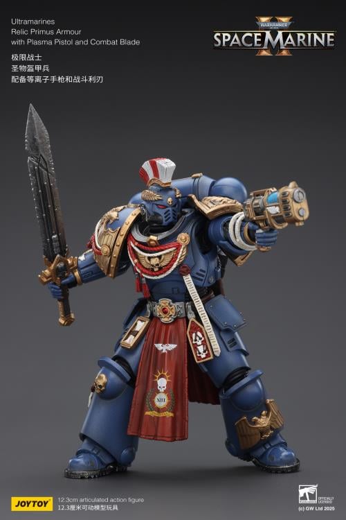 Warhammer 40,000: Space Marine 2 Ultramarines Relic Primus Armor with Plasma Pistol and Combat Blade 1/18 Scale Action Figure Gallery Image 10