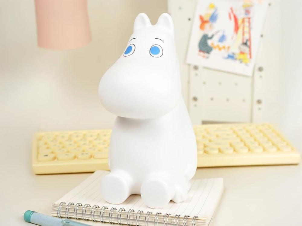 Moomin SquiSHU Jumbo Moomintroll Squish Toy Gallery Image 1