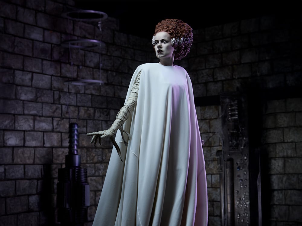 Universal Monsters Premium Format Mixed Media The Bride of Frankenstein (Fabric Costuming Ver.) Statue Gallery Image 1