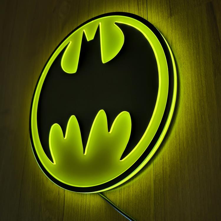 DC Classics Batman Retro Circular LED Logo Sign Gallery Image 6