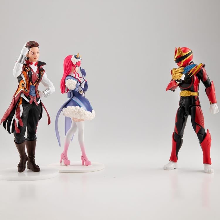 No.1 Sentai Gozyuger Figure Hero Fire Candle & Bouquet Exclusive