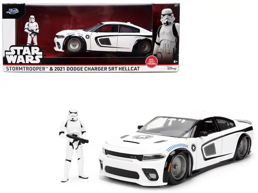 Star Wars Hollywood Rides Die-Cast Stormtrooper Figurine & 2021 Dodge Charger SRT Hellcat 1/24 Scale Model Gallery Image 9