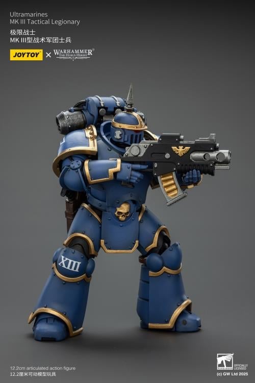 Warhammer: The Horus Heresy Ultramarines MKIII Tactical Legionary 1/18 Scale Action Figure Gallery Image 9