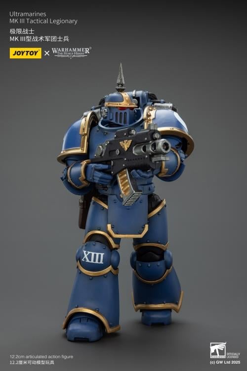 Warhammer: The Horus Heresy Ultramarines MKIII Tactical Legionary 1/18 Scale Action Figure Gallery Image 8