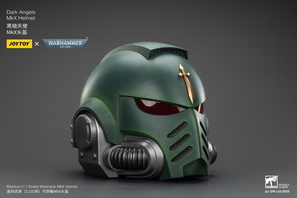 Warhammer 40,000 Dark Angels Mk X 1/1 Scale Helmet Replica Gallery Image 9