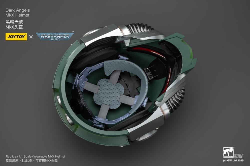 Warhammer 40,000 Dark Angels Mk X 1/1 Scale Helmet Replica Gallery Image 12