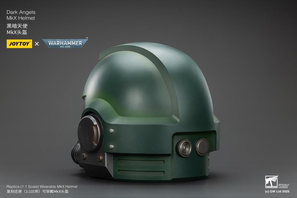 Warhammer 40,000 Dark Angels Mk X 1/1 Scale Helmet Replica Gallery Image 11