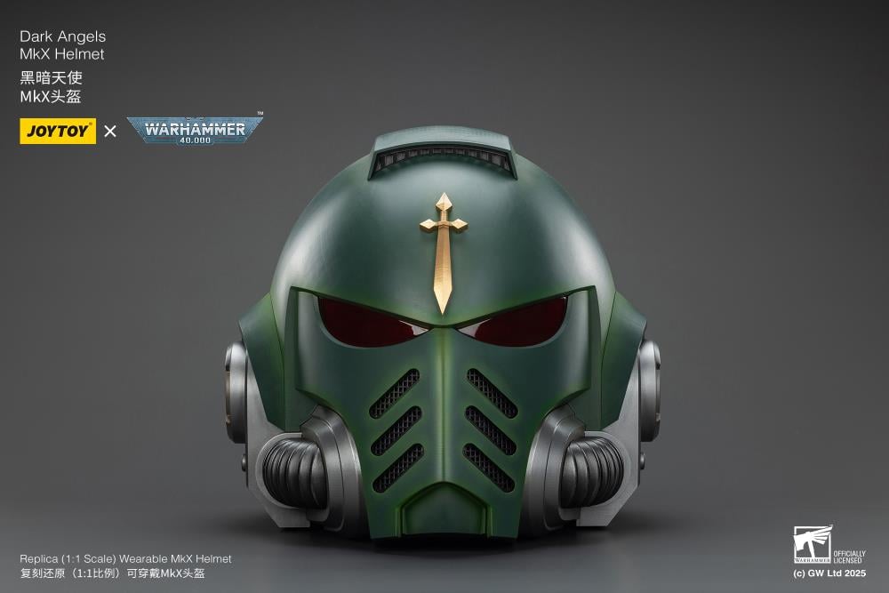 Warhammer 40,000 Dark Angels Mk X 1/1 Scale Helmet Replica Gallery Image 4