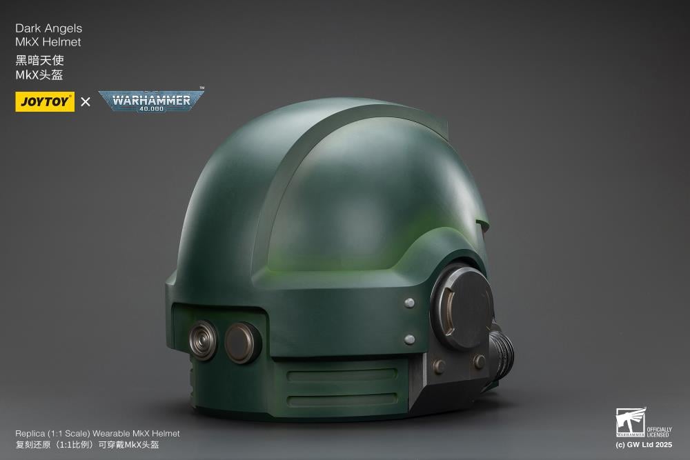 Warhammer 40,000 Dark Angels Mk X 1/1 Scale Helmet Replica Gallery Image 10