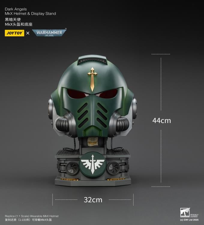 Warhammer 40,000 Dark Angels Mk X 1/1 Scale Helmet Replica with Display Stand Gallery Image 25